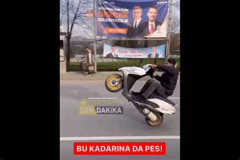 Tek Teker Zerinde Motosiklet S R C S Ey Psultan Da Trafi I Tehlikeye