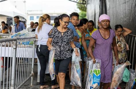 Prefeitura De Toritama Realiza Entrega De Toneladas De Peixes