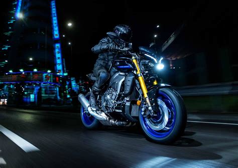 Yamaha Hyper Naked Brochure By Yamaha Motor Europe Uk Issuu