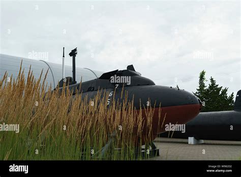 Uss groton hi-res stock photography and images - Alamy