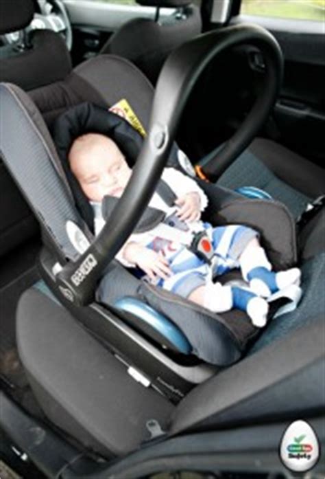 What is a car seat newborn insert? - Good Egg Car Safety