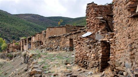 Turismo fantasma pueblos de Andalucía donde no encontrarás a nadie