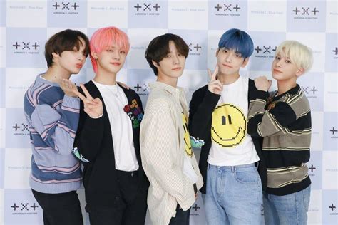 ¿la Coreografía De “blue Hour” De Txt Fue Inspirada En Jimin Descúbrelo Aquí Kpoplat