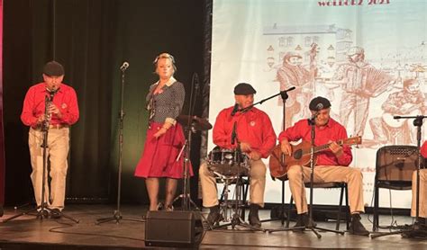 W Wolborzu Trwa Og Lnopolski Festiwal Folkloru Miejskiego Na Scenie