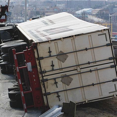 Full Service Repair Shop - Mount Trailer Company