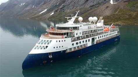 In Grönland auf Grund gelaufene Ocean Explorer wieder frei Schiff auf