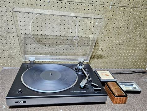 Jvc Jl F Fully Automatic Turntable With Accessories