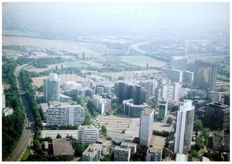 Frankfurt Am Main Aus Der Vogelperspektive B Ro Und Gewerbegebiet An