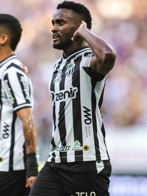 Na mira do São Paulo Mendoza foi destaque do Ceará na temporada