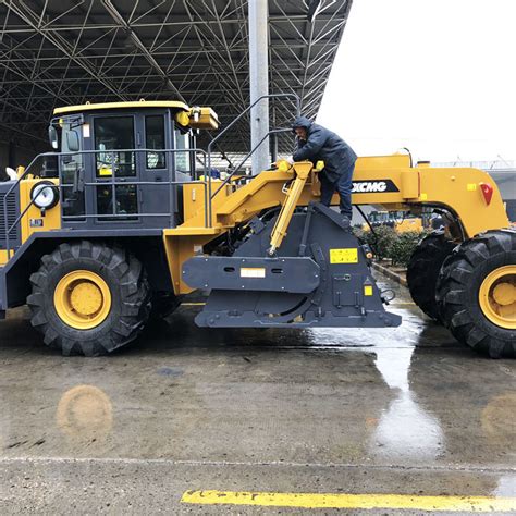 XCMG Road Construction Machines 2m Cold Recycler Soil Stabilizer ...