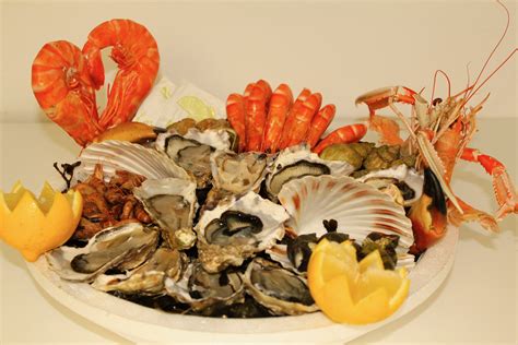 PLATEAUX DE FRUITS DE MER