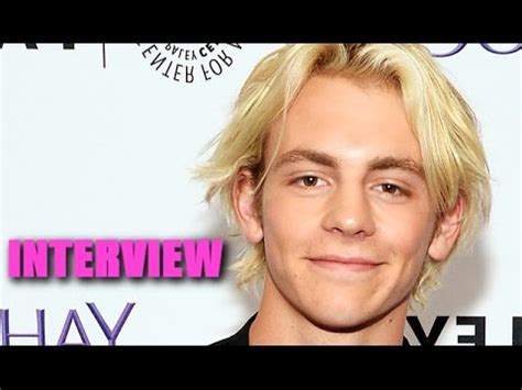 ‘Teen Beach 2’ Ross Lynch Talks Kissing Maia Mitchell - YouTube