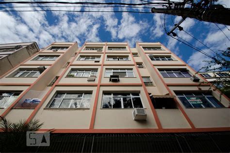 Condom Nio Em Rua Pinheiro Da Cunha Tijuca Rio De Janeiro