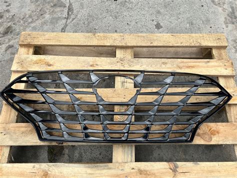 HYUNDAI I30 III 3 LIFT Grill Atrapa zderzak przód 13669921637