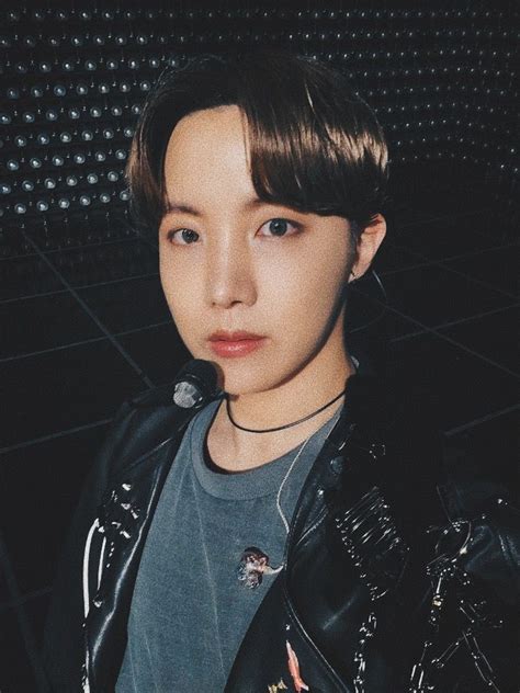 𝒿𝓊𝓃𝑔 𝒽𝑜𝓈𝑒𝑜𝓀 Jung Hoseok Hoseok Jhope