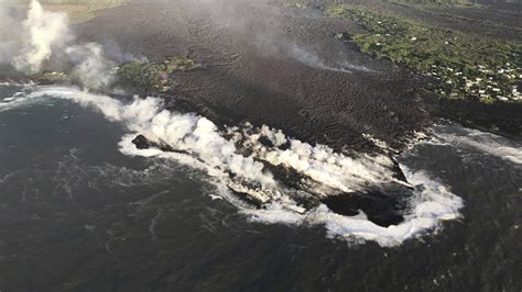 Lava Claims Hundreds More Homes On Hawaii S Big Island Officials Say