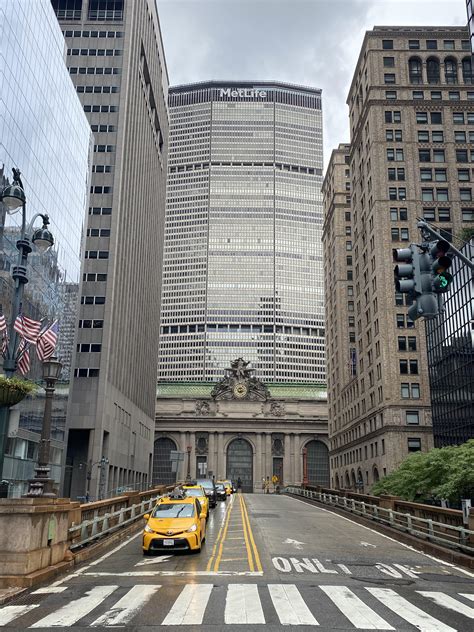 Finding the most hidden bar in grand central station ny 25