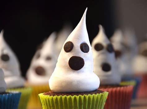 Halloween Rezept Gespenster Cupcakes Cupcakes Halloween gebäck