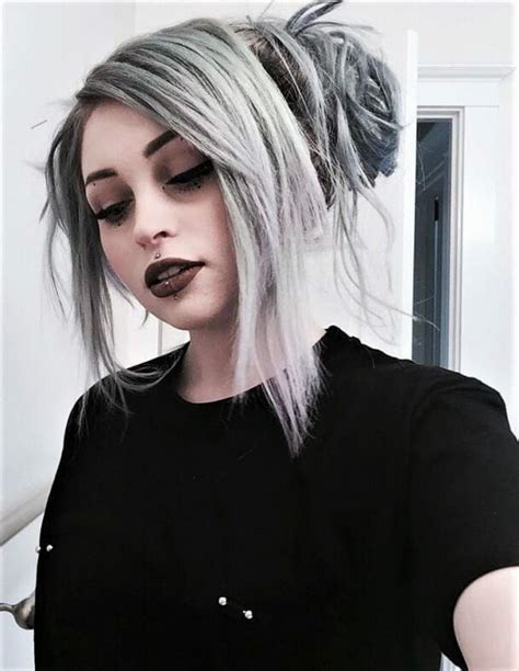 Pin By Javiera Gallardo On Cabello Edgy Hair Color Edgy Hair Hair