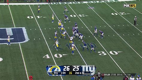 New York Giants Quarterback Tyrod Taylors 31 Yard Scramble Comes At