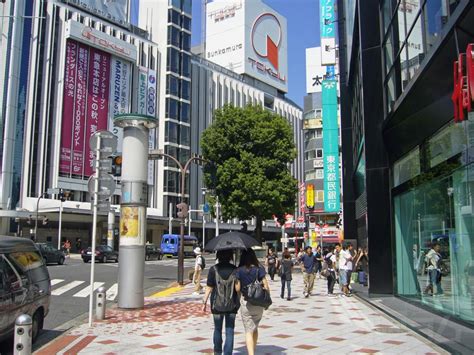 渋谷駅前ハチ公口・西口｜街並み町並み写真集【街画コム】