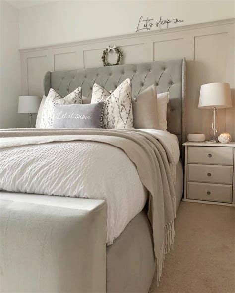 Bedroom With Beige Board And Batten Half Wall Soul Lane