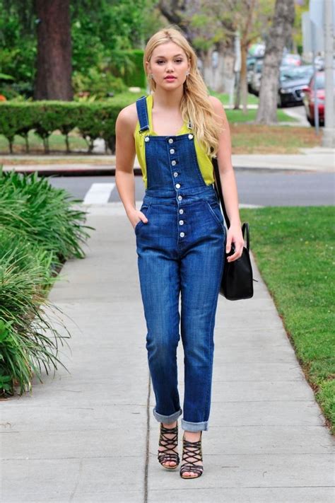 Discover Hot Disney Stars And Celebs Ideas Celebrities Disney