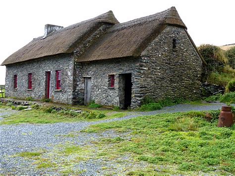 Irish Famine Cottages Dingle 2022 Alles Wat U Moet Weten Voordat Je