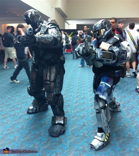 Custom Halo Spartan Armor Costume Photo 23