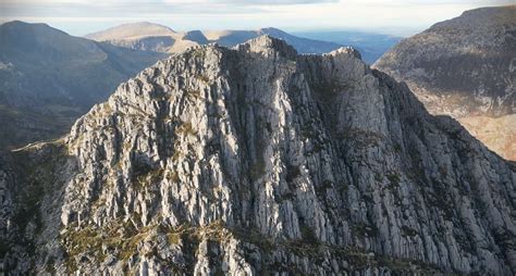 The Easiest Route Up Tryfan Popular With Beginners