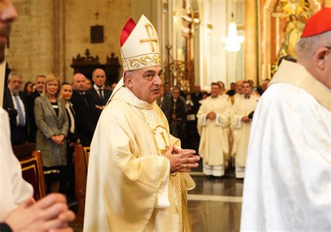 Fotogaler A Toma De Posesi N De Enrique Benavent Nuevo Arzobispo De