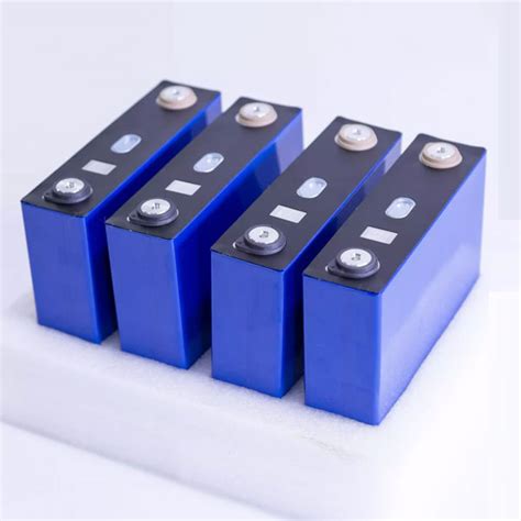 3 2V 100AH 120AH 150AH 200AH LiFePO4 Prismatic Cell For Solar Storage