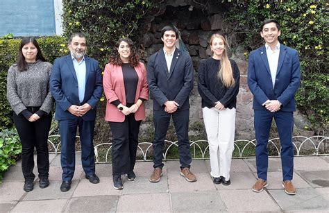 Docentes Colegio Compa A De Mar A Apoquindo