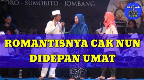 Romantisnya Cak Nun Dan Bunda Novia Kolopaking Didepan Umat