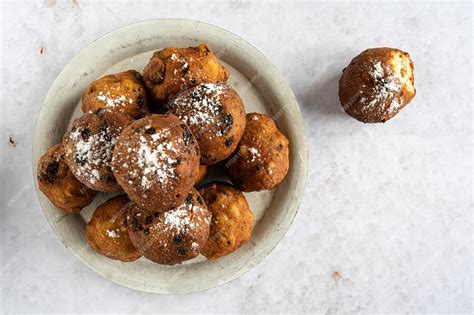 Premium Photo Top Down View Of A Stack Of Oliebollen Translation