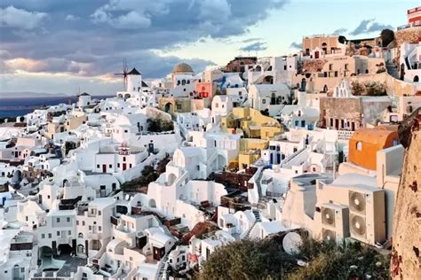 10 Tempat Wisata Menarik Di Santorini Yunani Buat Liburan Itrip Eropa