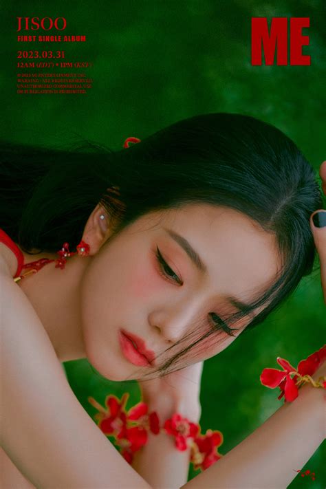 Jisoo Blackpink Khoe ảnh Diện đầm Trắng Xinh đẹp Liền Có 3 “fan Cứng