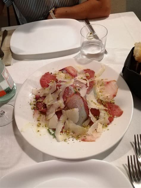 La Perla Dell Ostricaio In Livorno Restaurant Reviews Menu And