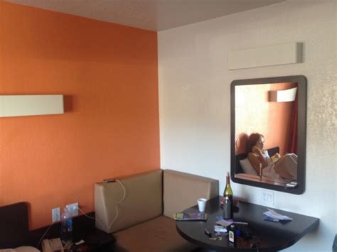 Emily Browning Naked Photos The Fappening