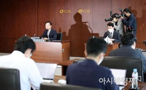 포토 대우조선해양 매각 관련 발언하는 강석훈 산은 회장 네이트 뉴스