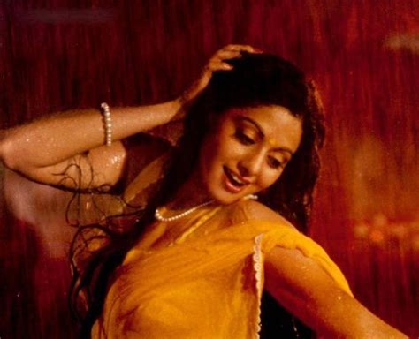 Tamil Telugu Hindi Old Actress Sridevi Very Rare Unseen Hot Sexy Big Sharp Bulging Boobs And