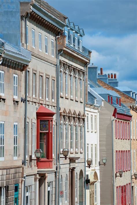 Old Buildings In Quebec City Stock Photo - Image: 32019610