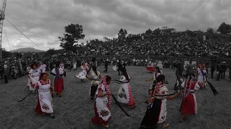 JARIPEO DE PUEBLO RANCHO TIERRA SANTA EN TZENTZENGUARO MICHOACAN