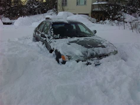 Αμερικλάνος Frozen ass deep snow Έχει παγώσει ο κώλος μας