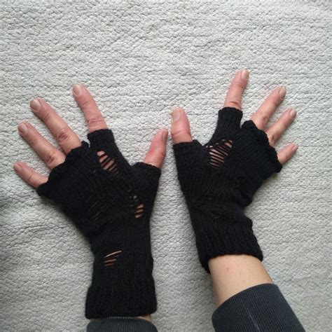 Gothic Unisex Torned Arm Warmers Emo Fingerless Gloves With Holes