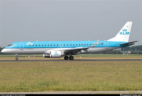 PH EZT KLM Cityhopper Embraer ERJ 190STD ERJ 190 100 Photo By Bram