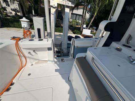 Edgewater 370cc 2020 Wild Luck Hmy Yachts