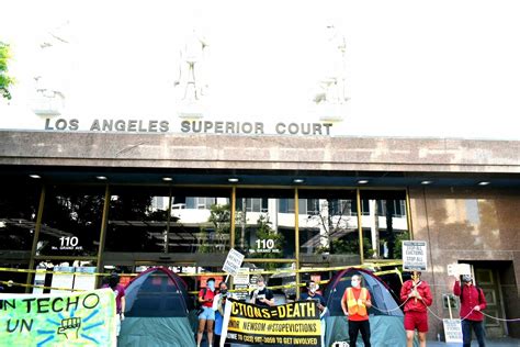 Protesters Block LA Courthouse as Eviction Protections Wind Down ...