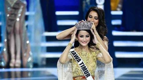 Ayu Maulida Miss Universe Perwakilan Untuk Indonesia Tampil Memukau