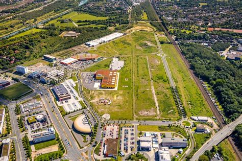 Luftaufnahme Oberhausen Geb Udekomplex Und Gel Nde Des